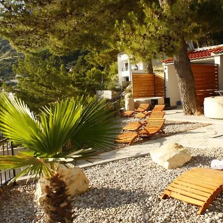 In With Sea View, Terrace, Air Conditioning, Wi-fi *