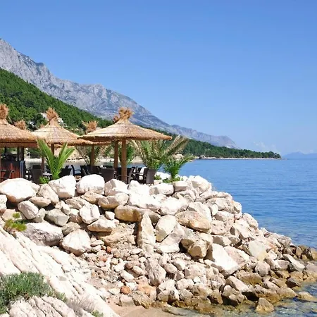 In With Sea View, Terrace, Air Conditioning, Wi-fi Apartment Brela